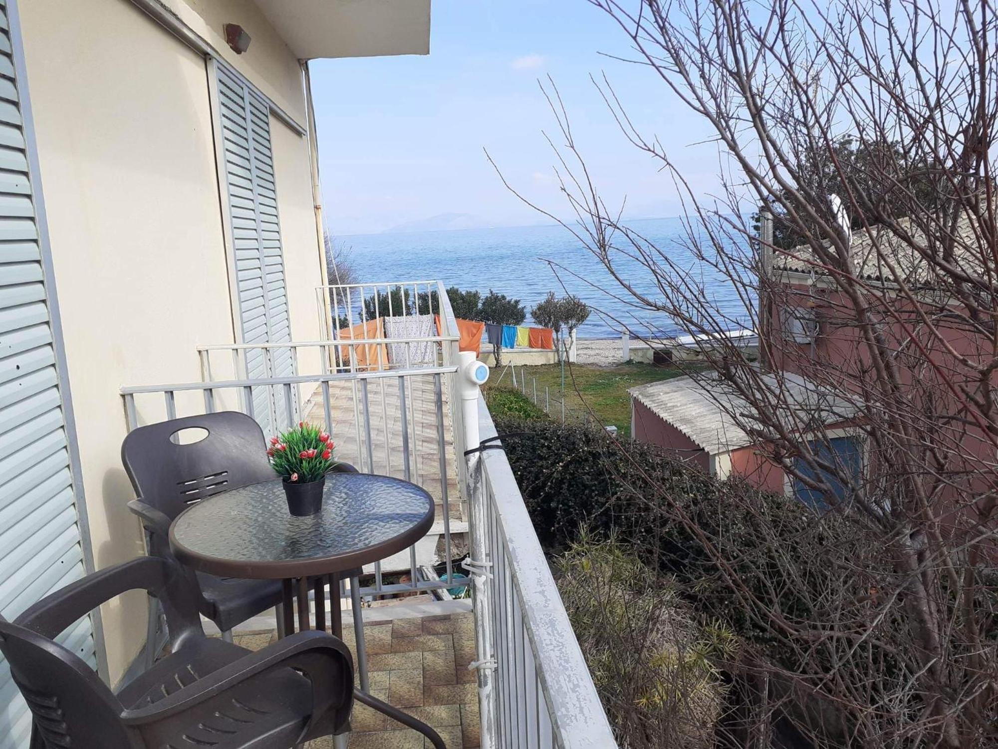 Dimitris Apartments Messongi Месонги Номер фото